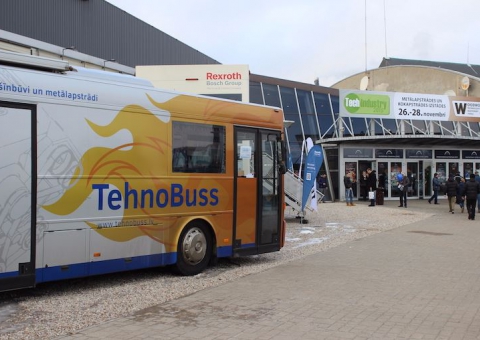 TehnoBuss piestāj Tech Industry 2015